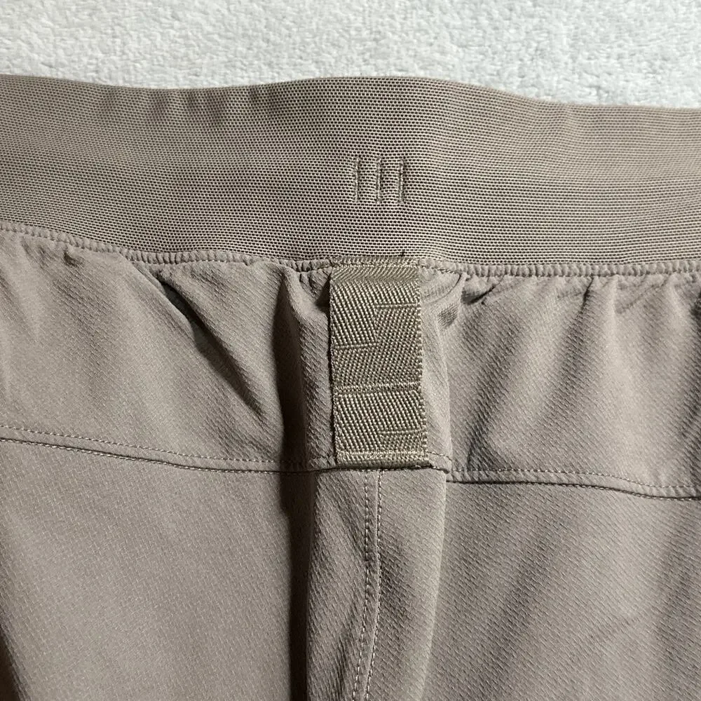Lululemon LTT Shorts Mens 2XL License to Train Performance Gray Gym Yoga L98